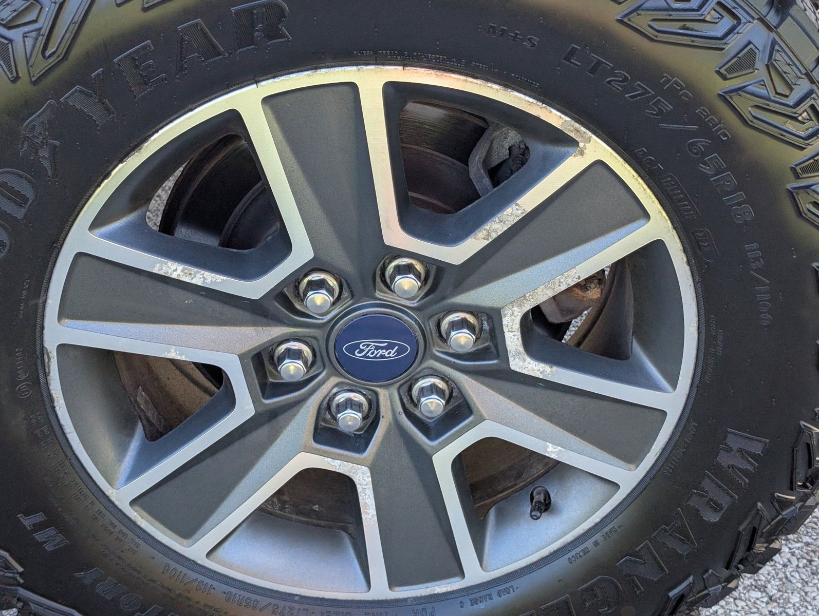 2015 Ford F-150 35