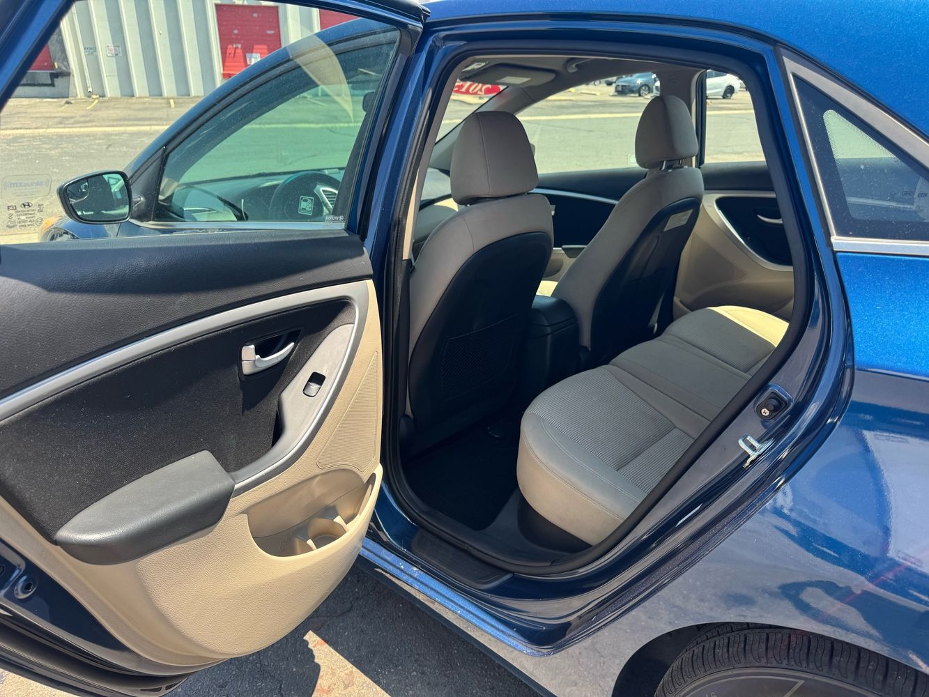 2016 Hyundai Elantra GT Base photo 39
