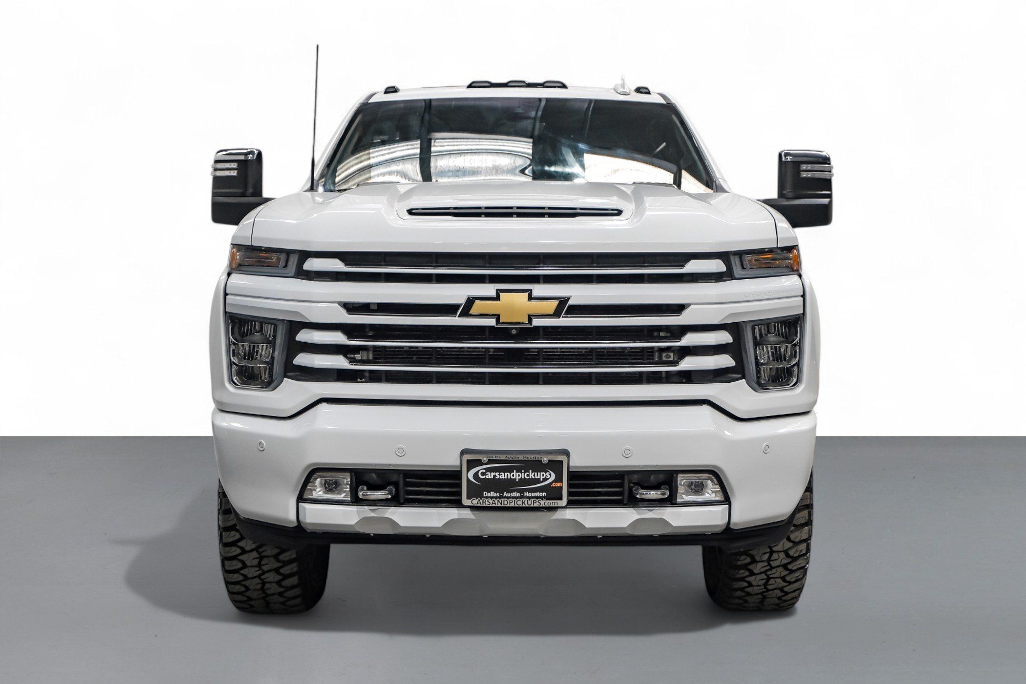 2022 Chevrolet Silverado 3500HD High Country photo 2