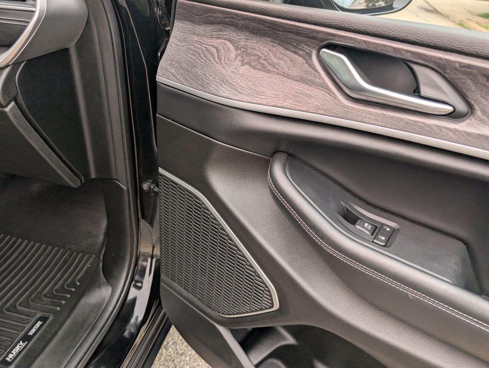 2022 Jeep Grand Cherokee L 25