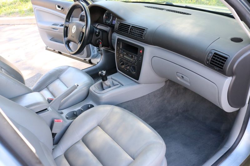 2001 Volkswagen Passat GLS 1.8T Victory Motors of Colorado