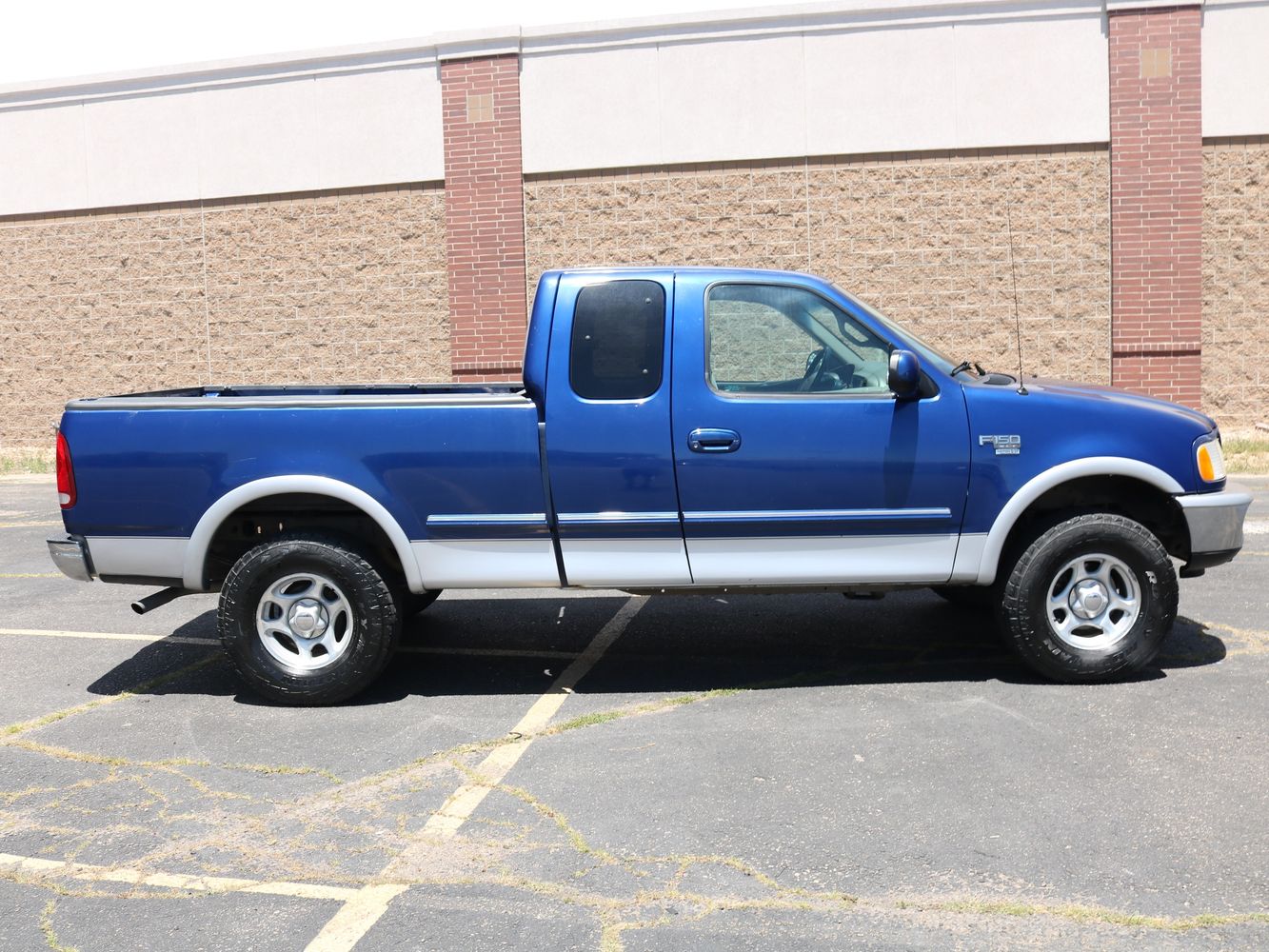 1998 Ford F150 XLT Victory Motors of Colorado