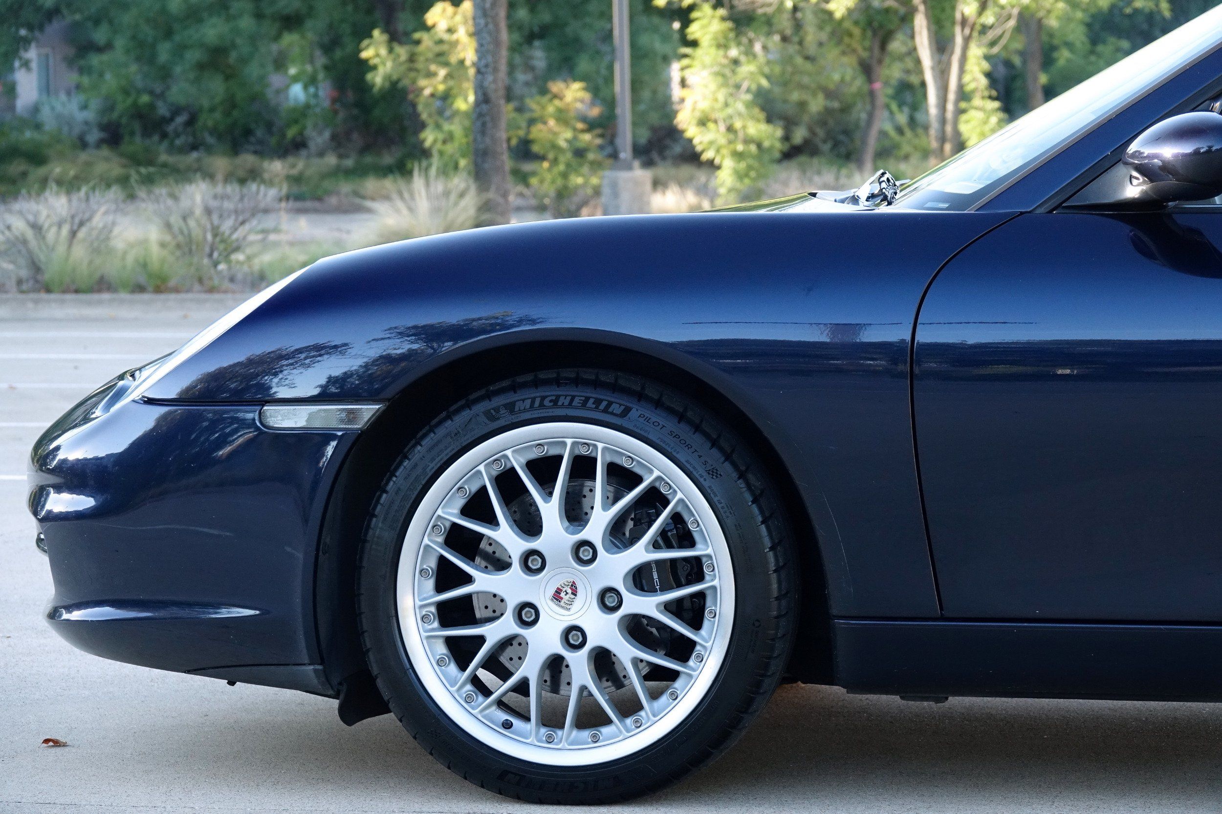 2004 Porsche 911 4S photo 22