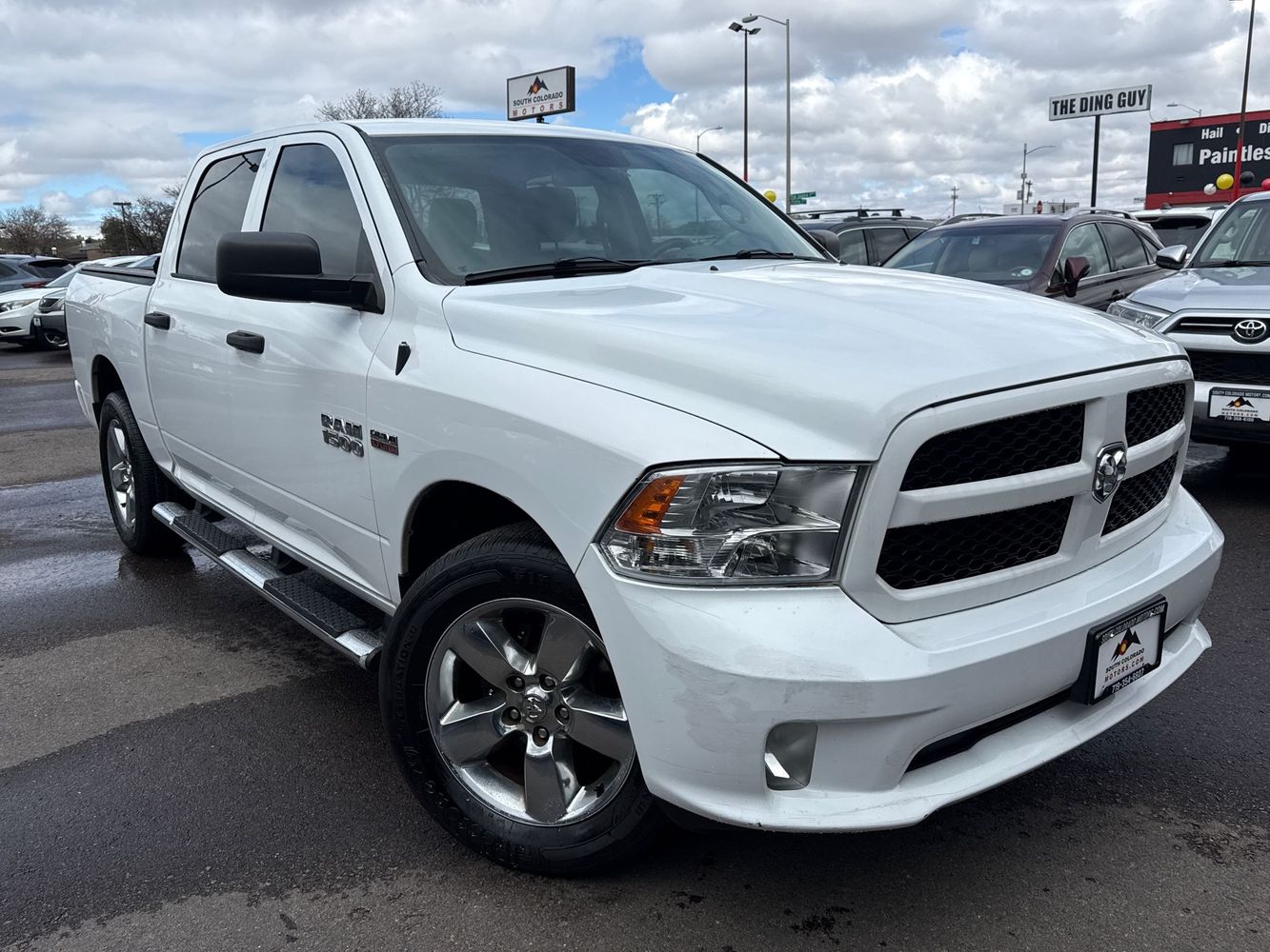 2017 RAM 1500 Express 4x4 Crew Cab 5'7's photo