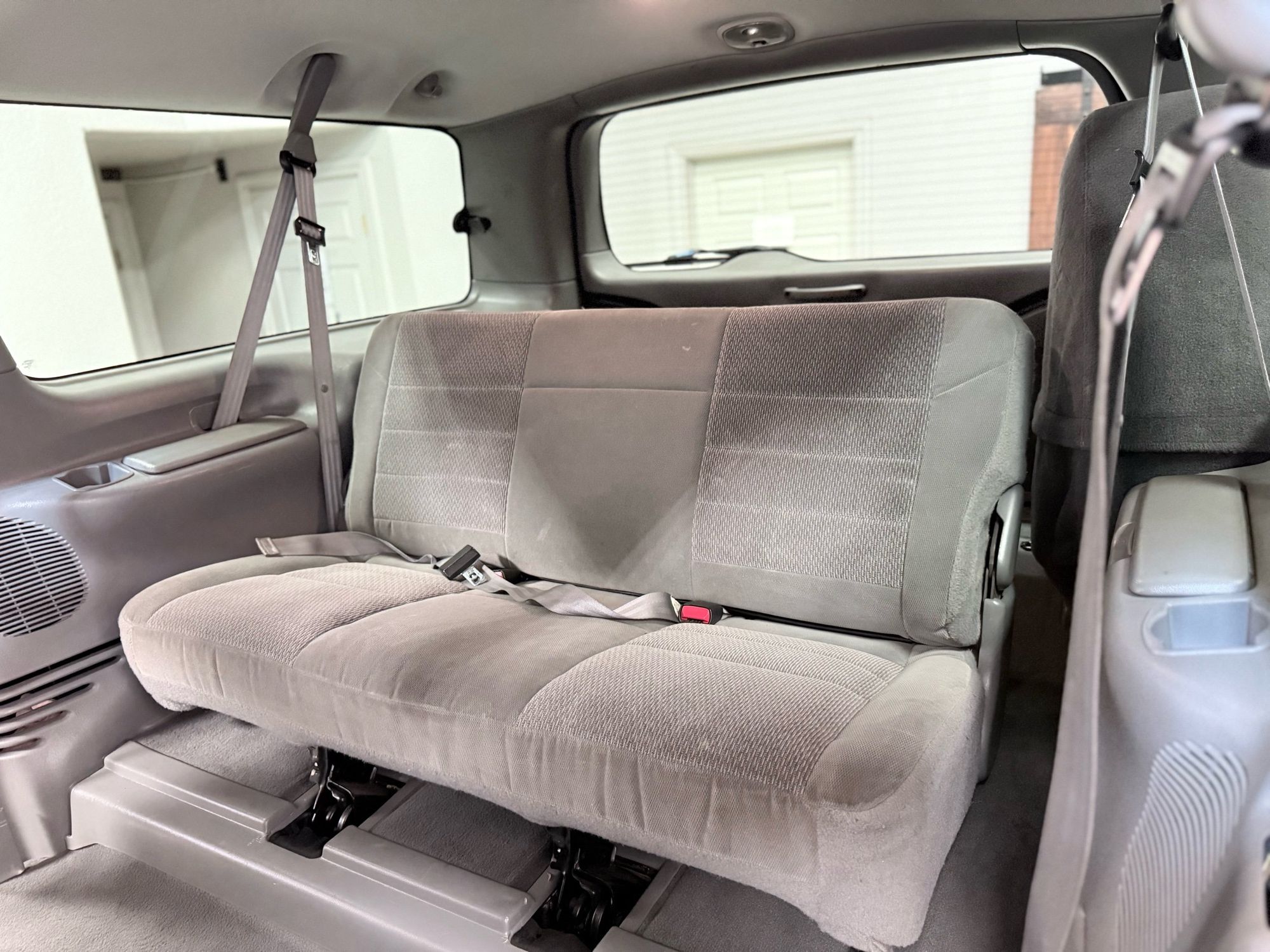 2003 Ford Excursion XLT photo 48