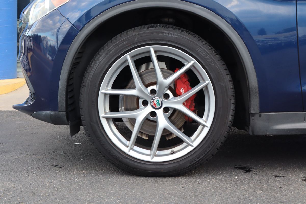 2018 Alfa Romeo Stelvio Sport