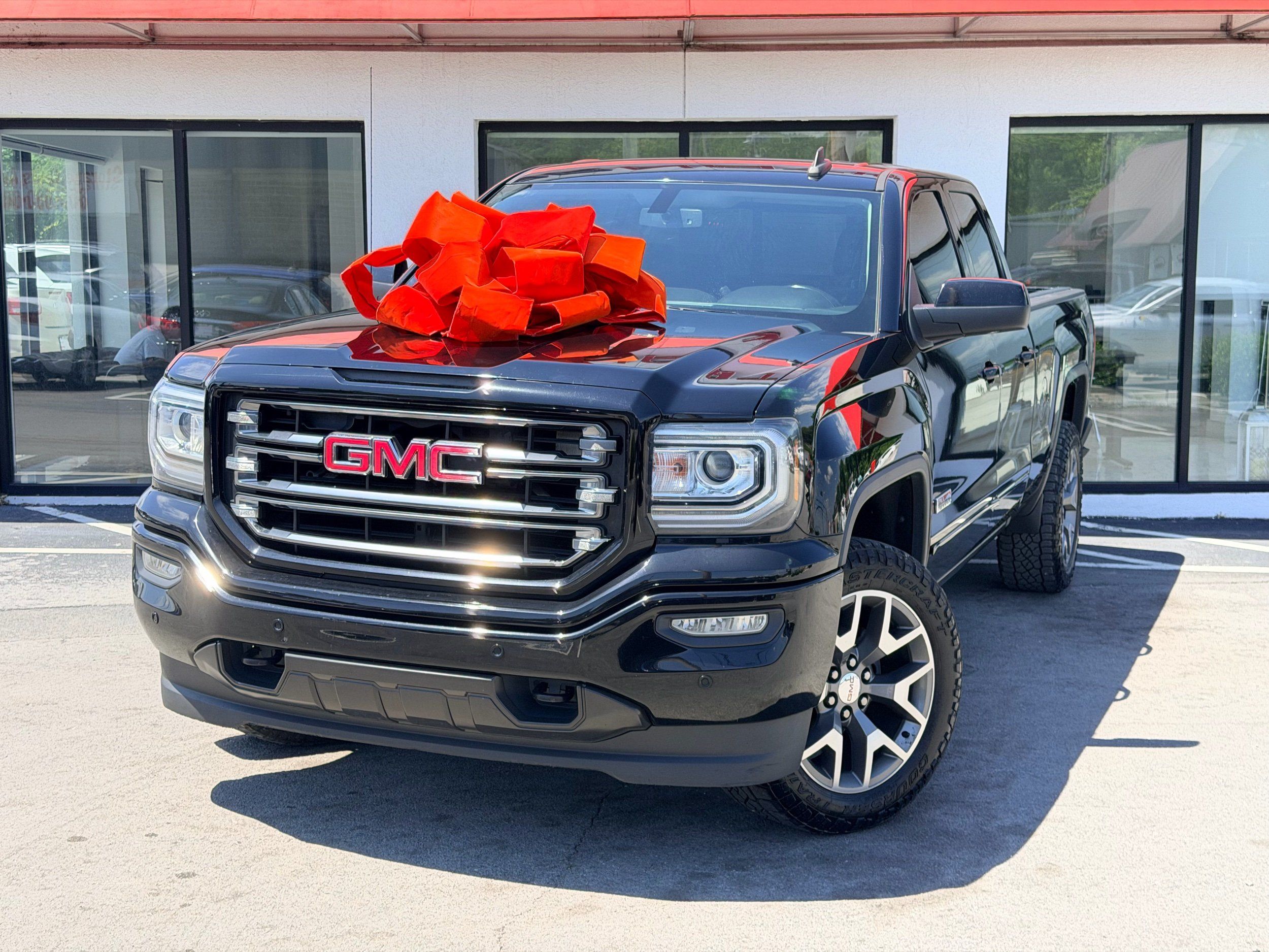 2018 GMC Sierra 4WD Double Cab Standard Box SLT's photo
