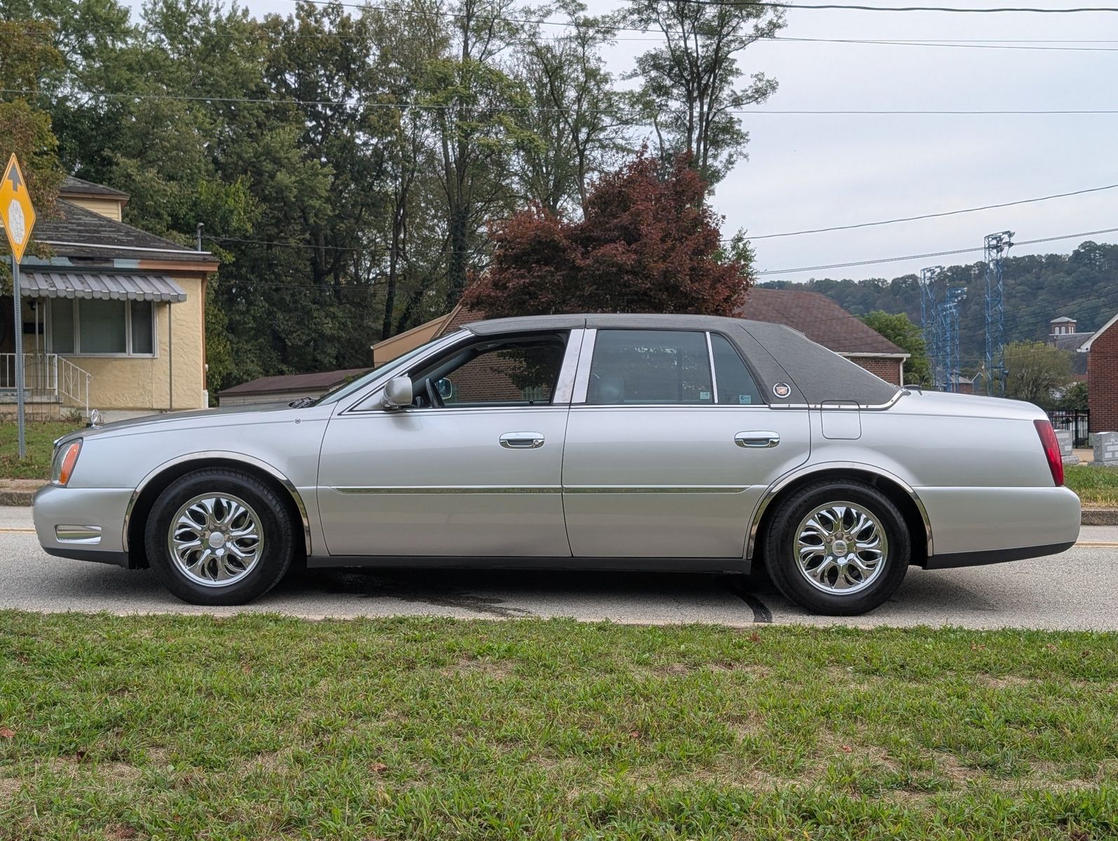 2005 Cadillac DeVille 13
