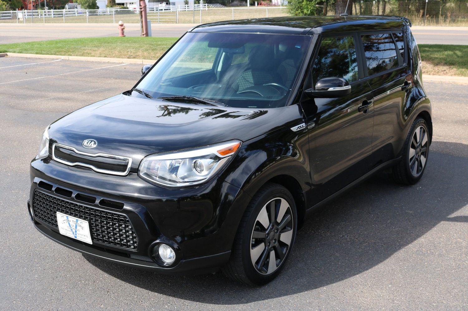 Kia soul бордовая