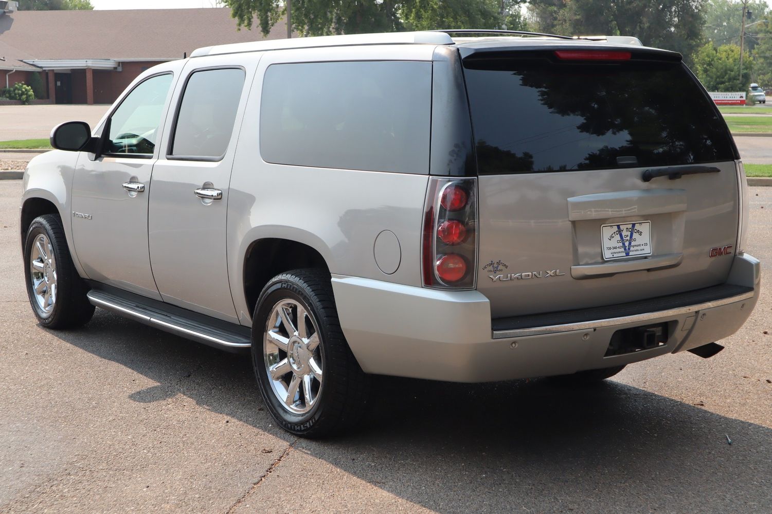 2007 GMC Yukon XL Denali | Victory Motors of Colorado