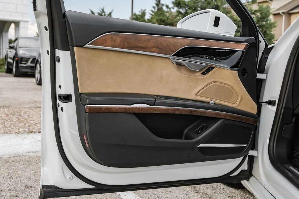 2019 Audi A8 L 55 photo 43