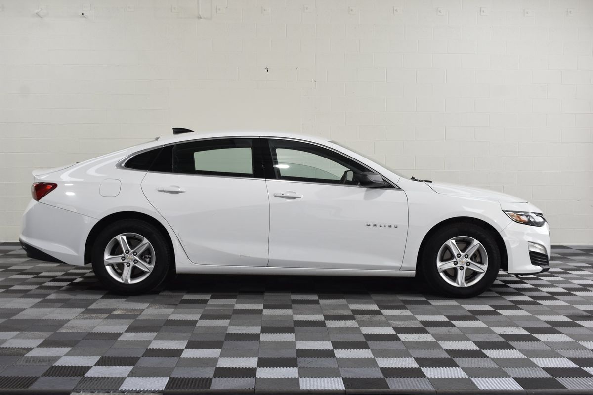 2023 Chevrolet Malibu FWD 1FL