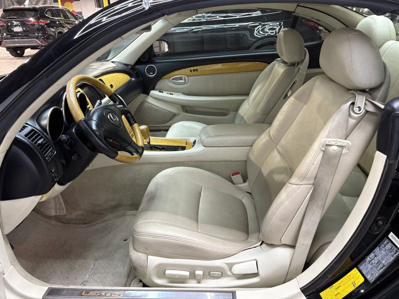 2002 Lexus SC 430 - Photo 12
