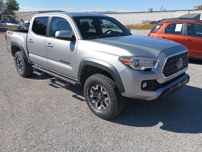 2018 Toyota Tacoma TRD photo 7