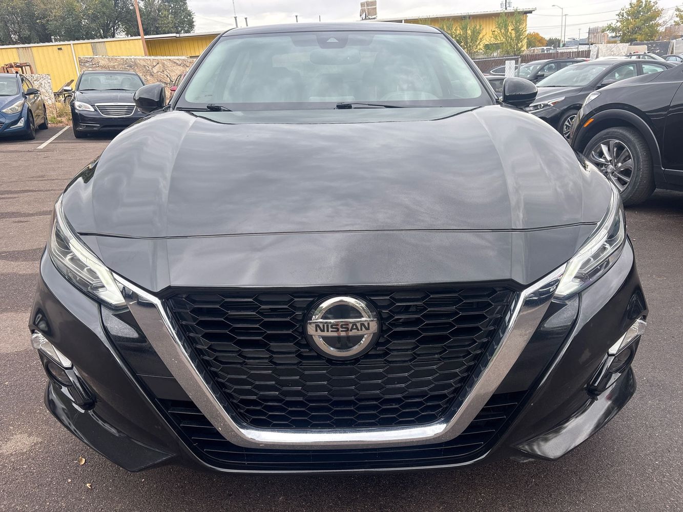 2019 Nissan Altima 2.5 Platinum photo 2