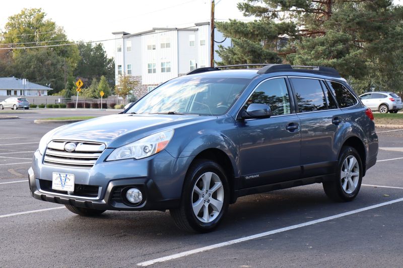 2013 Subaru Outback 2.5i Premium | Victory Motors of Colorado