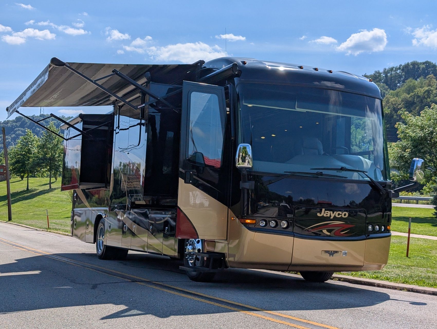 2019 Jayco Embark 2