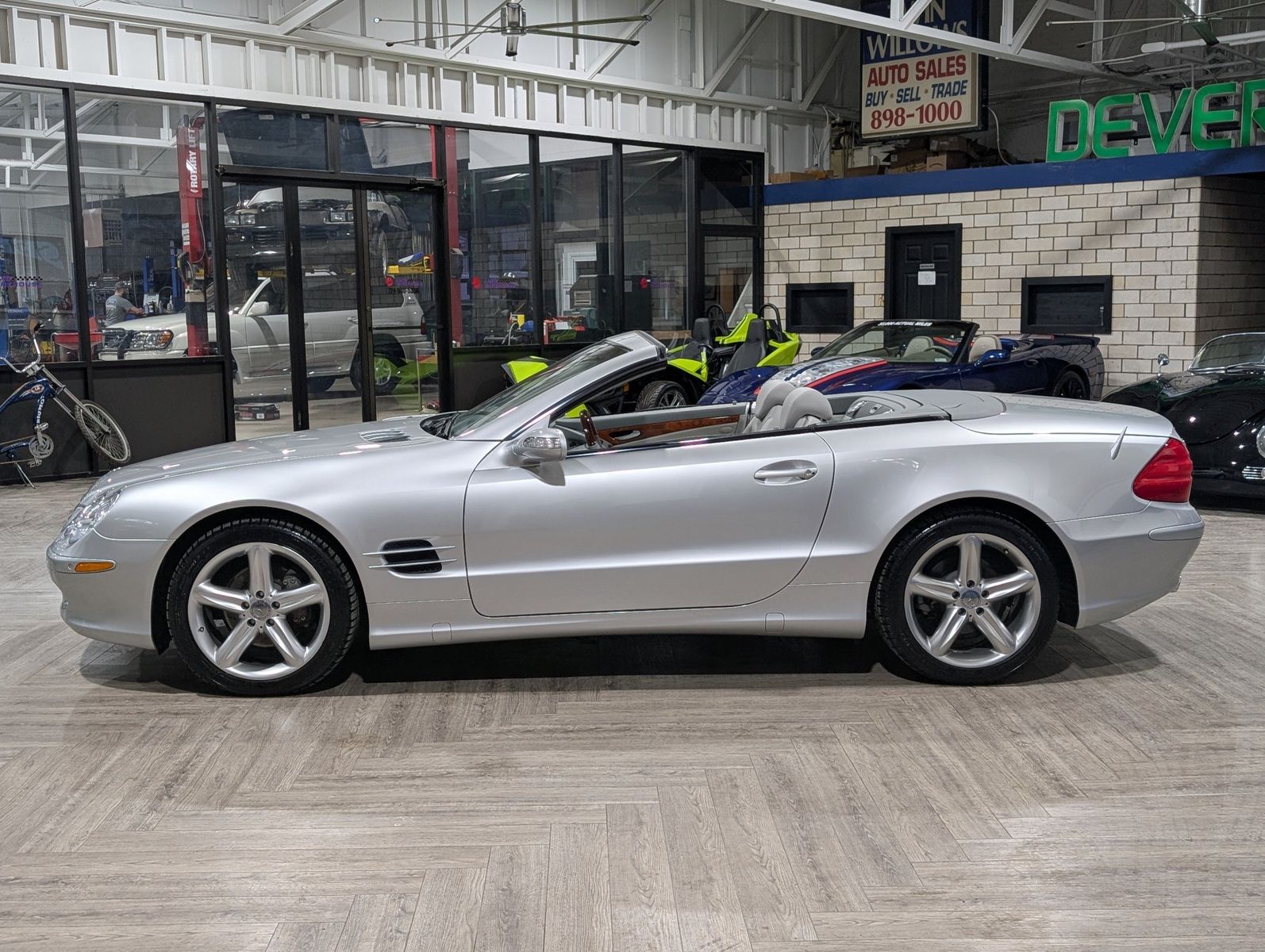 2004 Mercedes-Benz SL 500 38