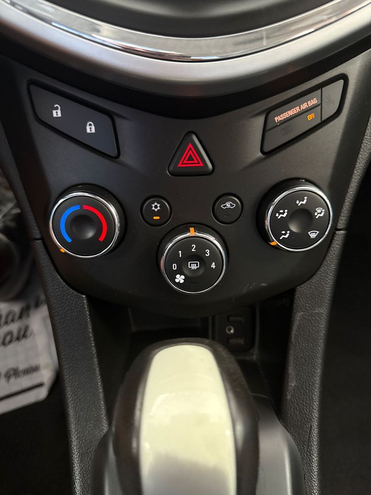 2020 Chevrolet Sonic LT photo 26
