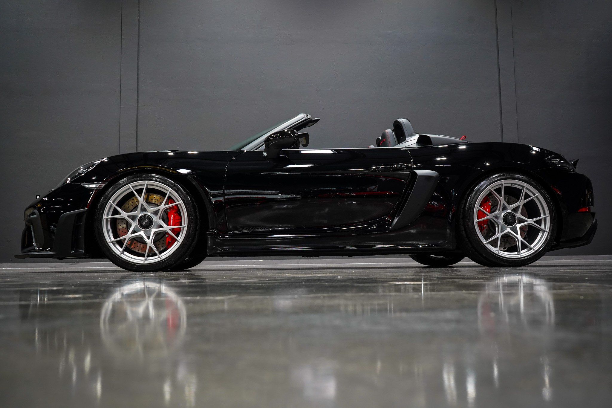 2025 Porsche 718 Spyder RS