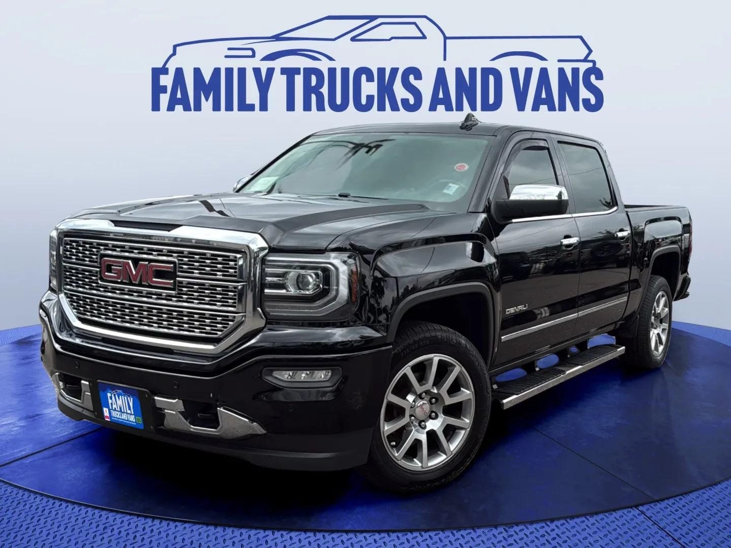 2017 GMC Sierra 4WD Crew Cab Short Box's photo