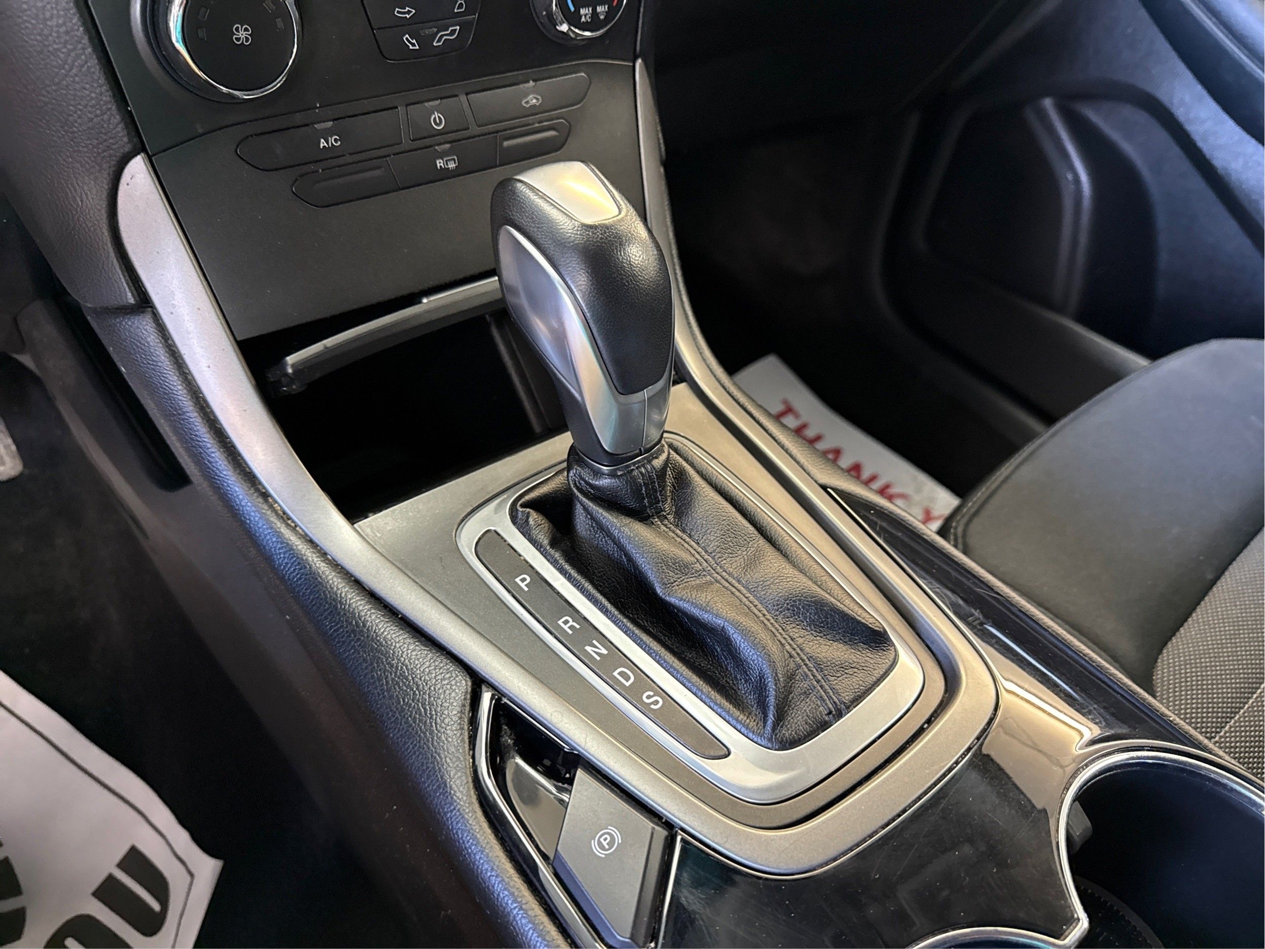 2018 Ford Edge SE - Photo 38