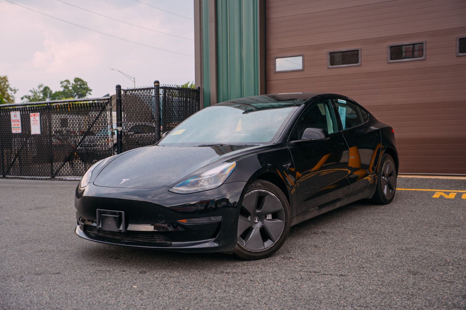 2023 Tesla Model 3 -'s photo