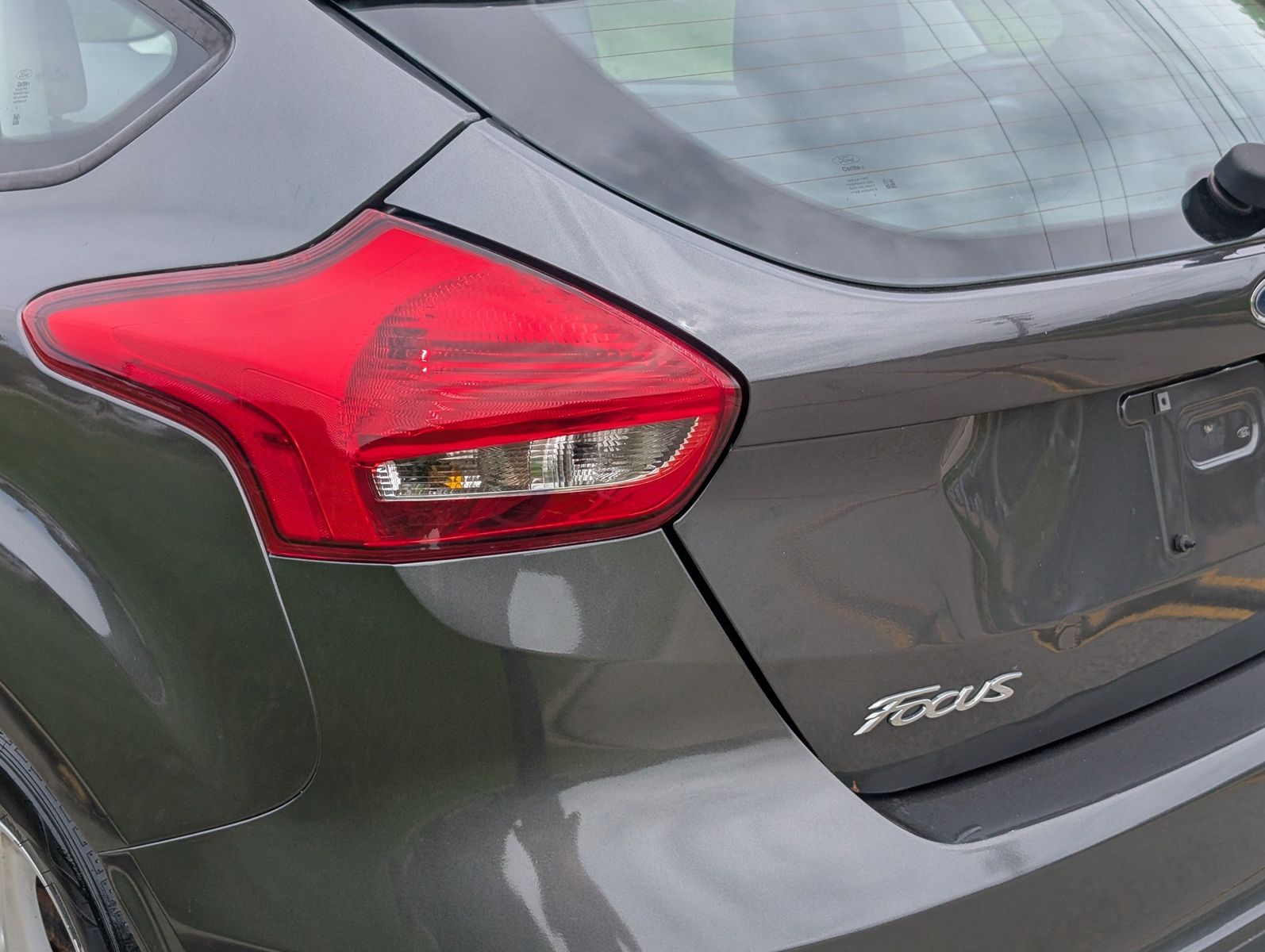 2017 Ford Focus 57