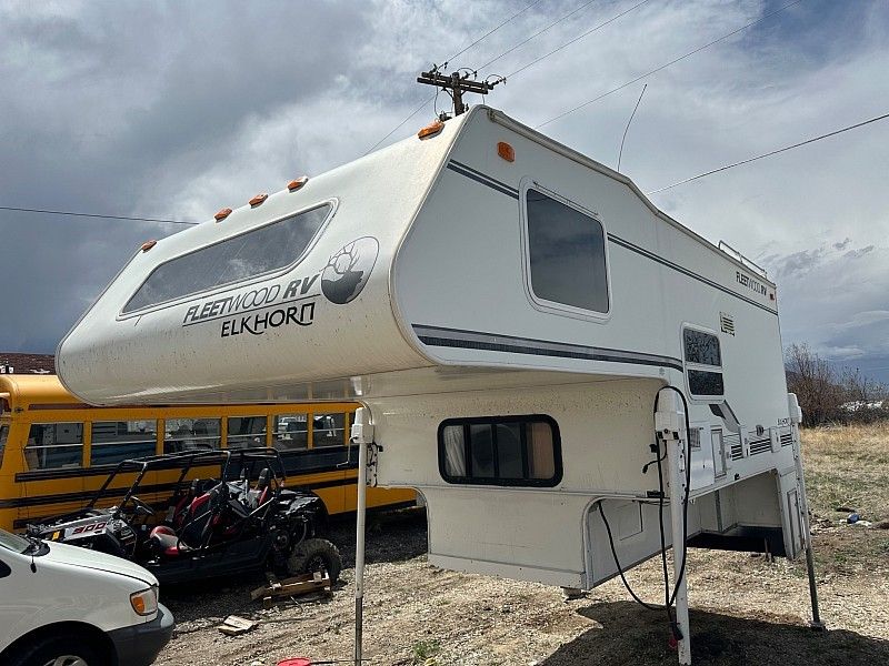 2002 Fleetwood Elkhorn