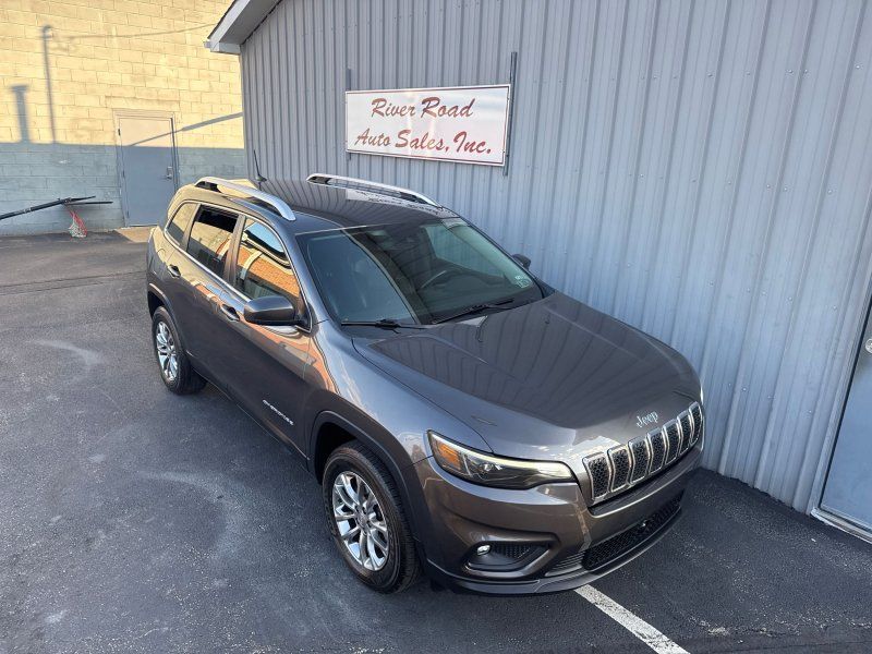 2021 Jeep Cherokee Latitude photo 3