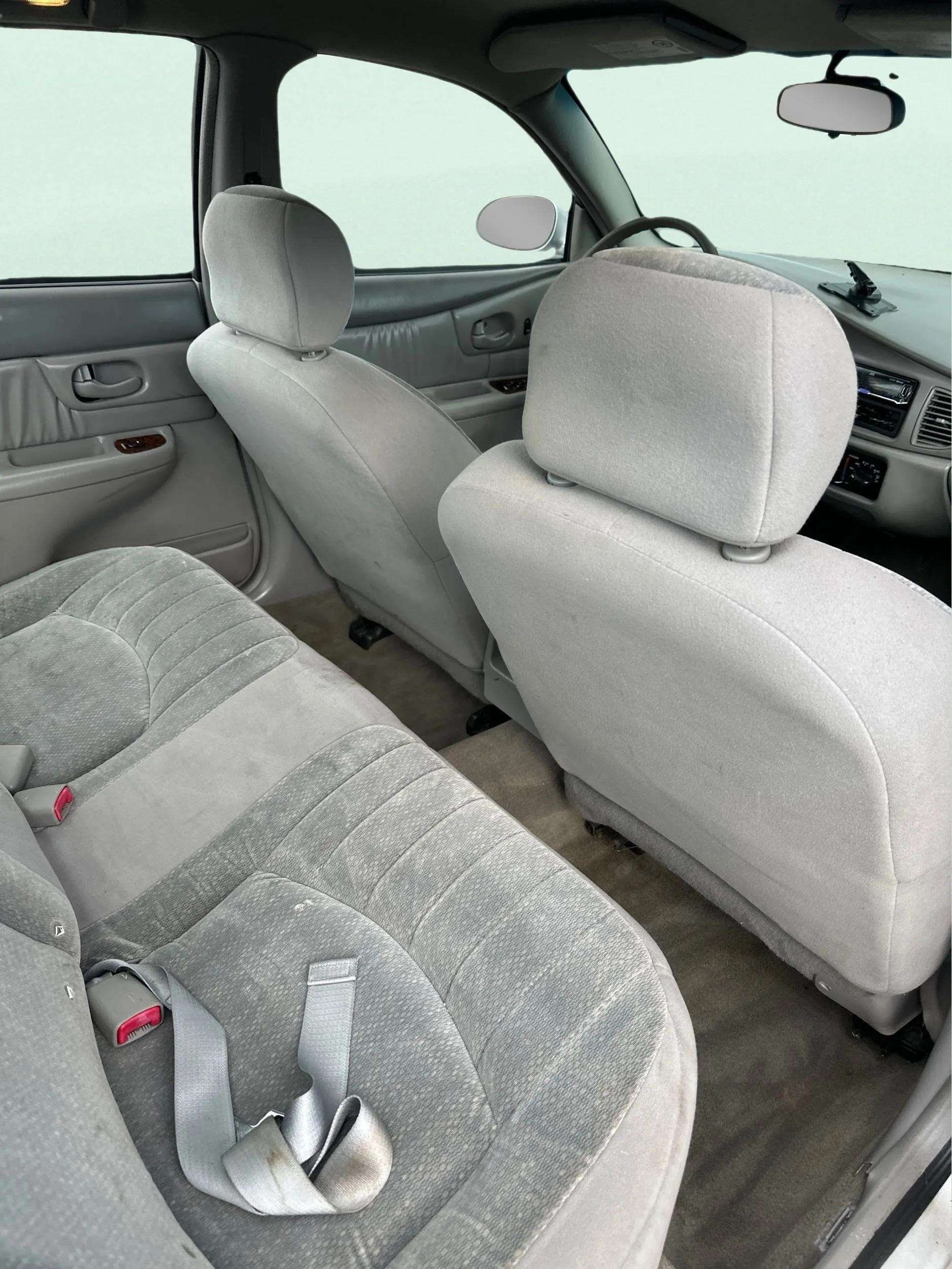 2003 Buick Century Custom - Photo 11