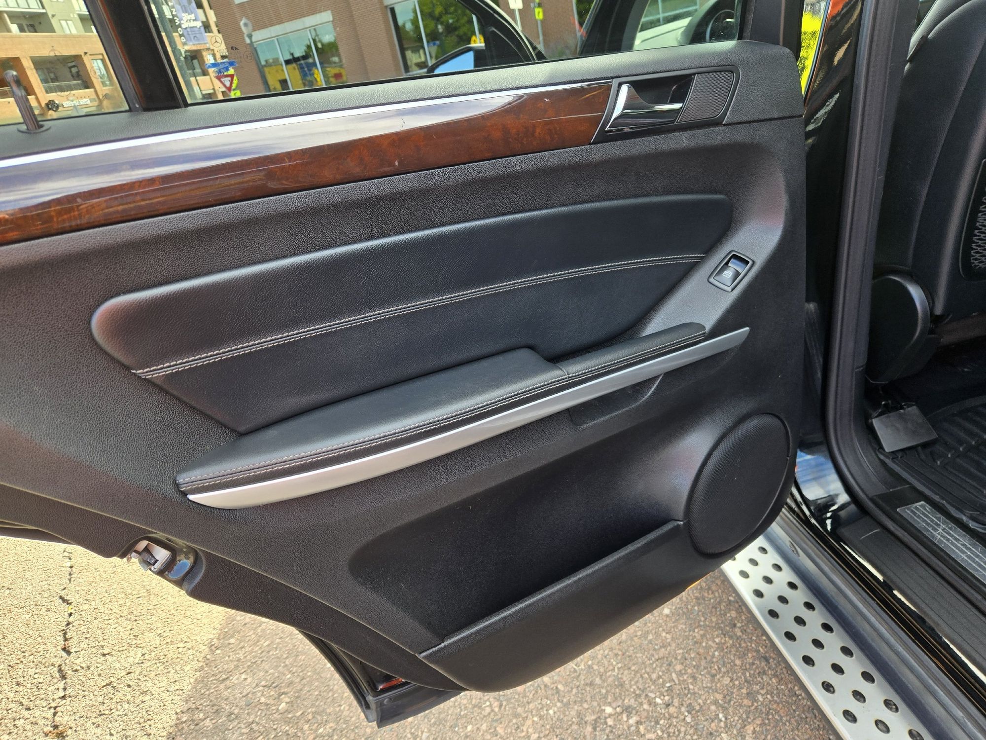 2012 Mercedes Benz GL 450 photo 18