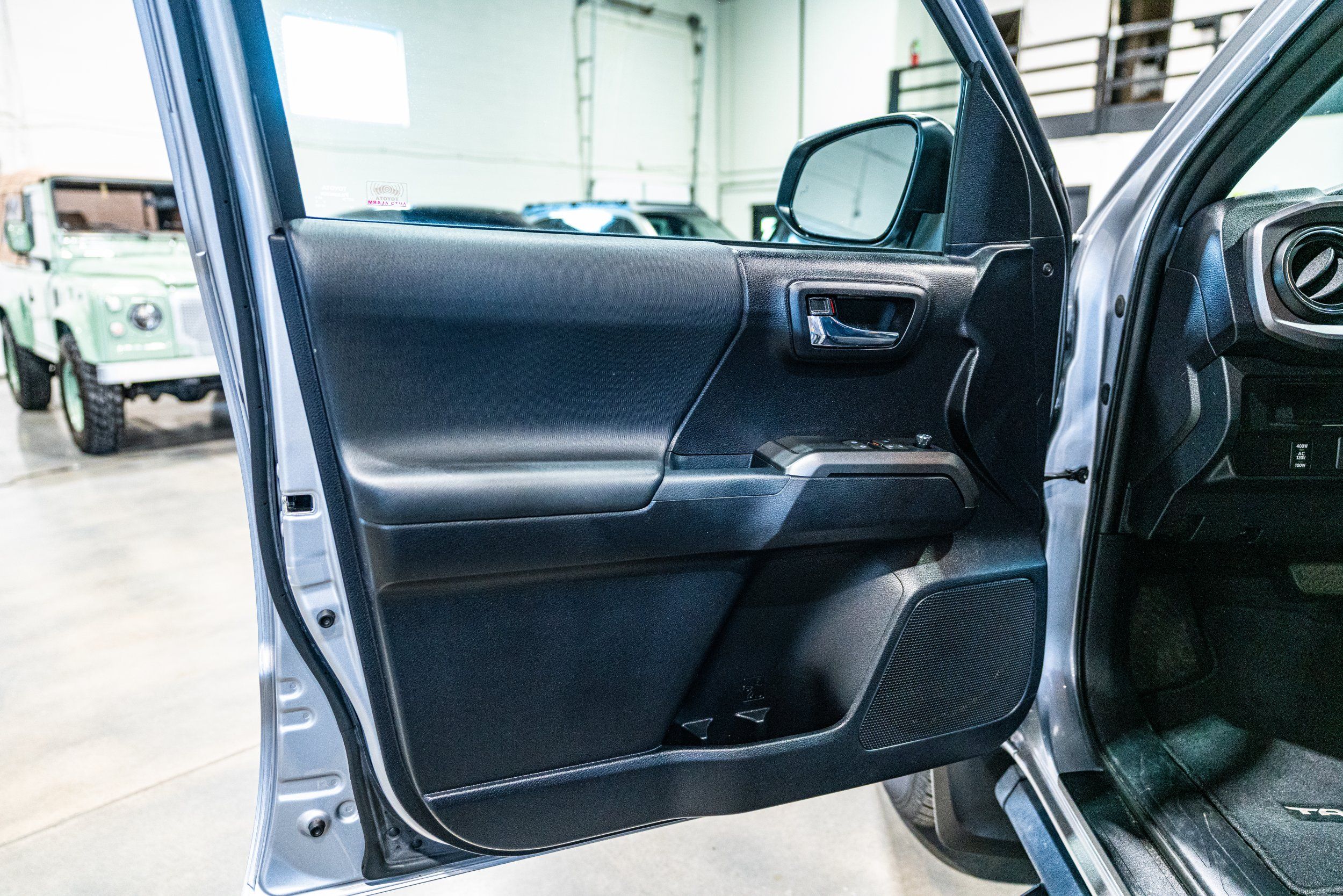 2017 Toyota Tacoma TRD Sport, photo 20