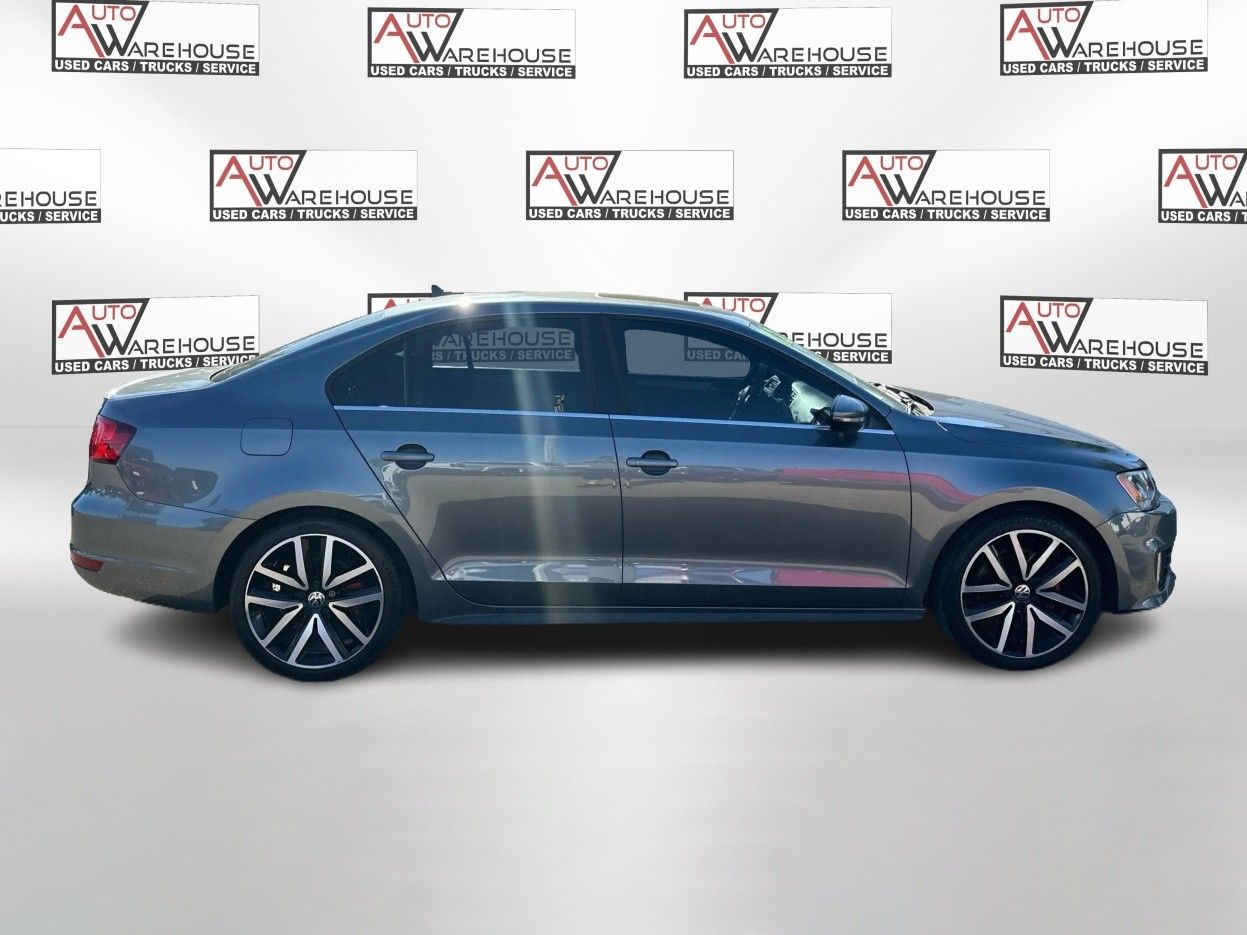 2012 Volkswagen Jetta GLI Autobahn photo 2