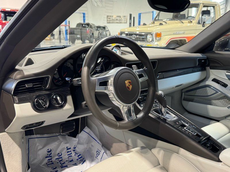2015 Porsche 911 Turbo S, photo 10