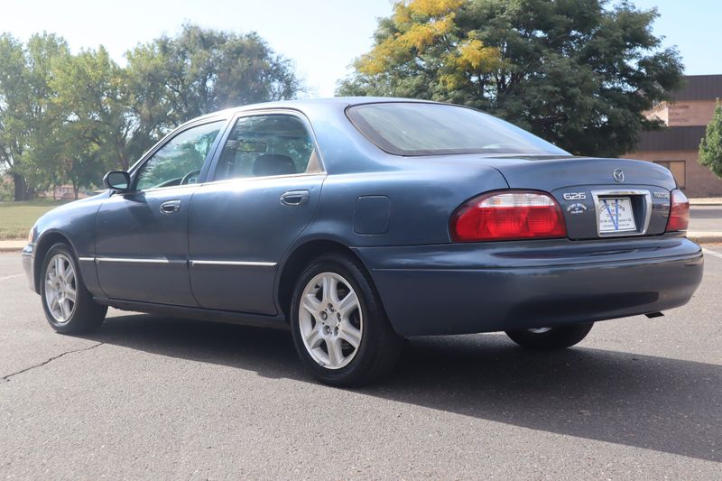 マサ626 2002 Mazda 626 Pictures - 4 Photos | Edmunds