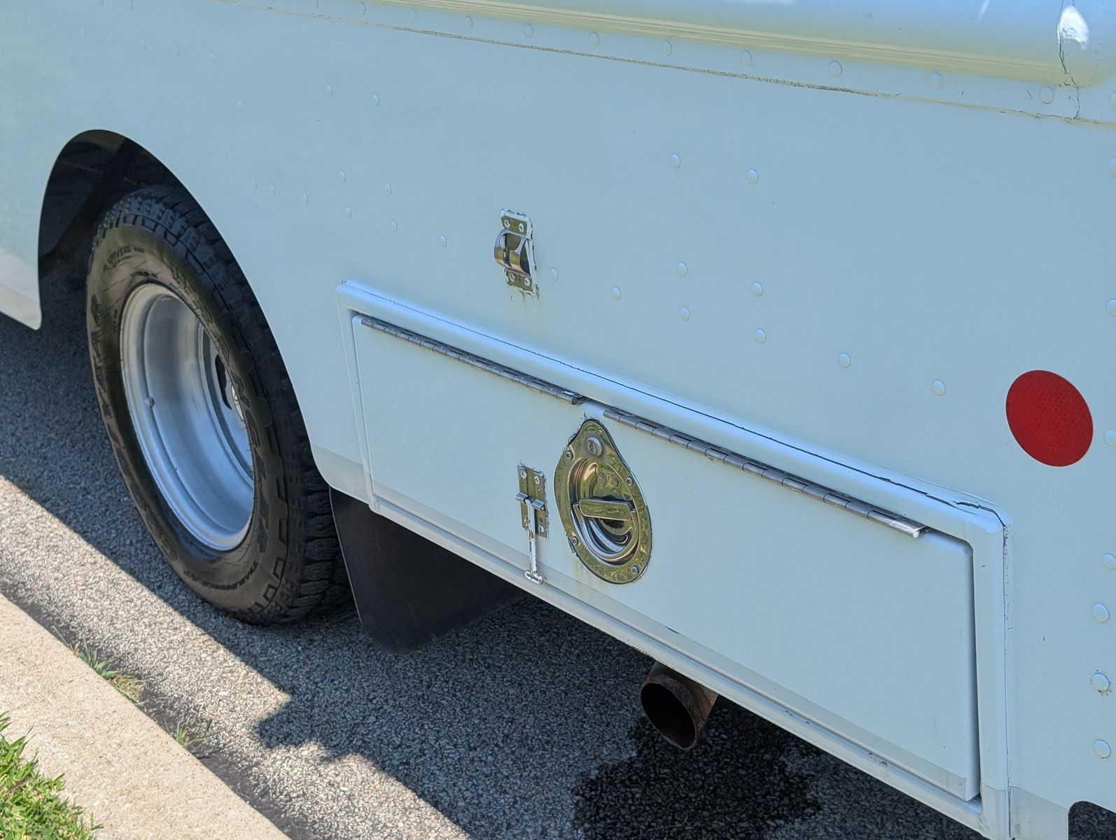 2009 Chevrolet Express Cutaway 57