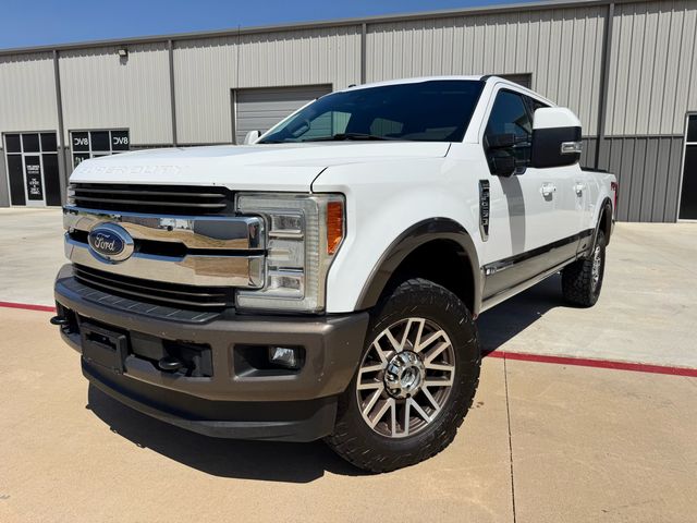 White 2017 Ford F-250 Super Duty Pickup Truck Four-Wheel Drive 6-Speed Automatic