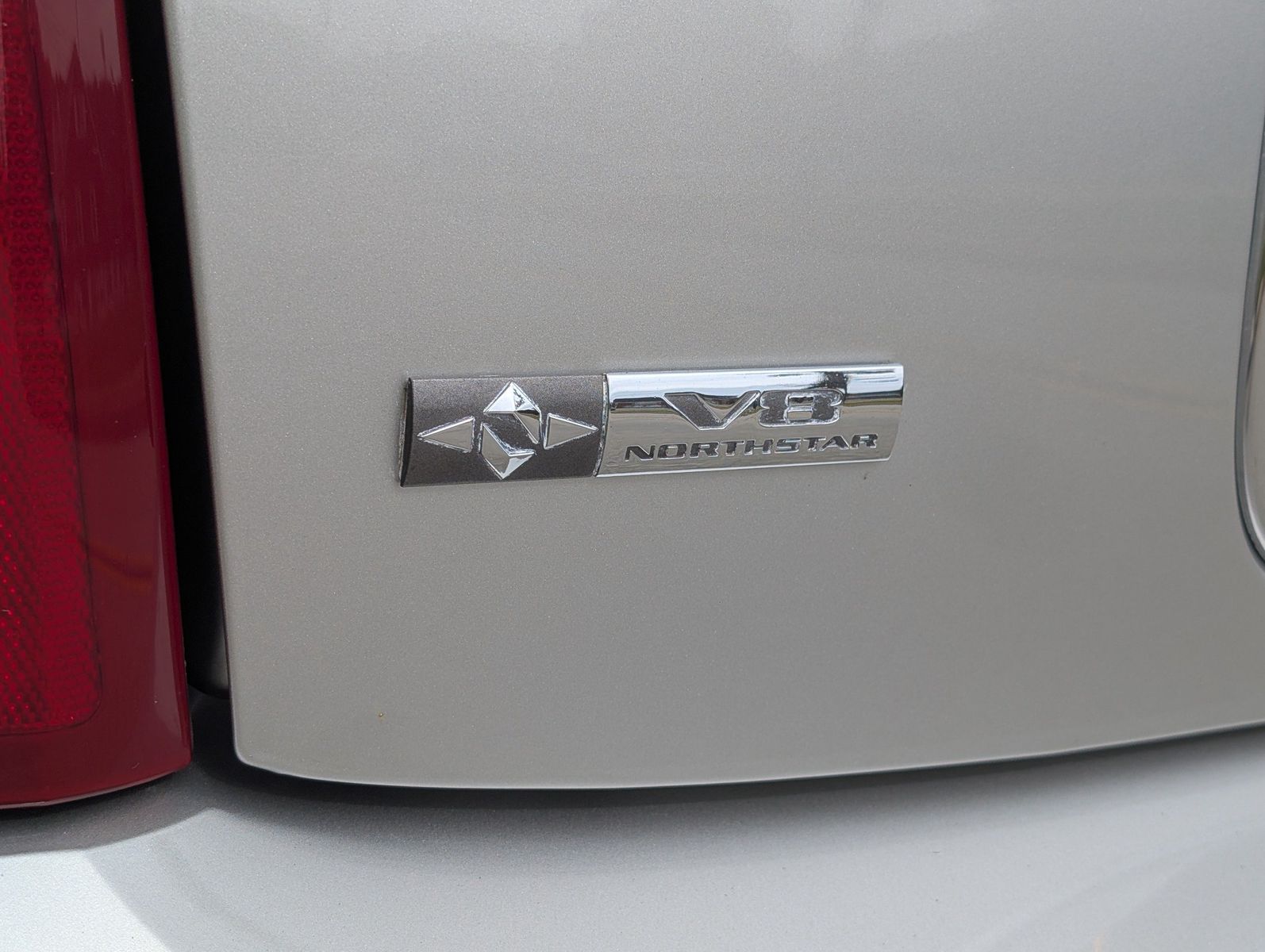 2005 Cadillac DeVille 57