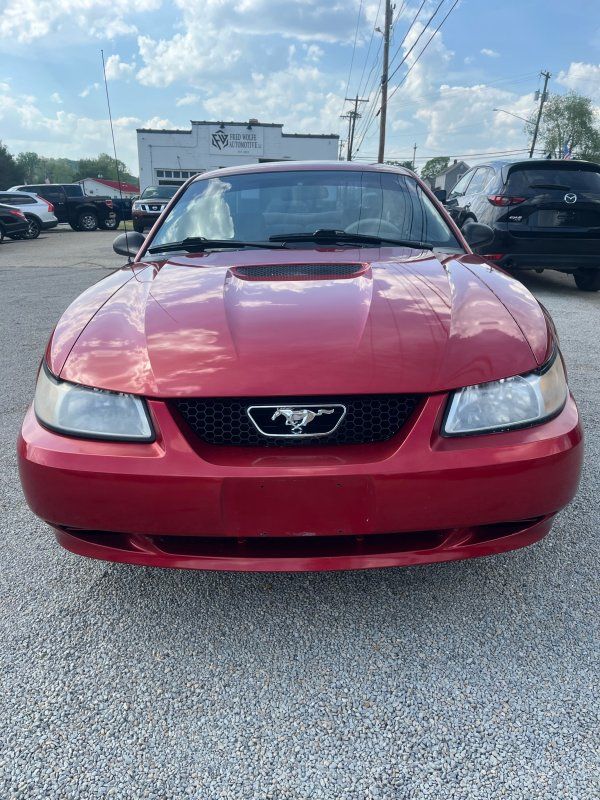 1999 Ford Mustang Base