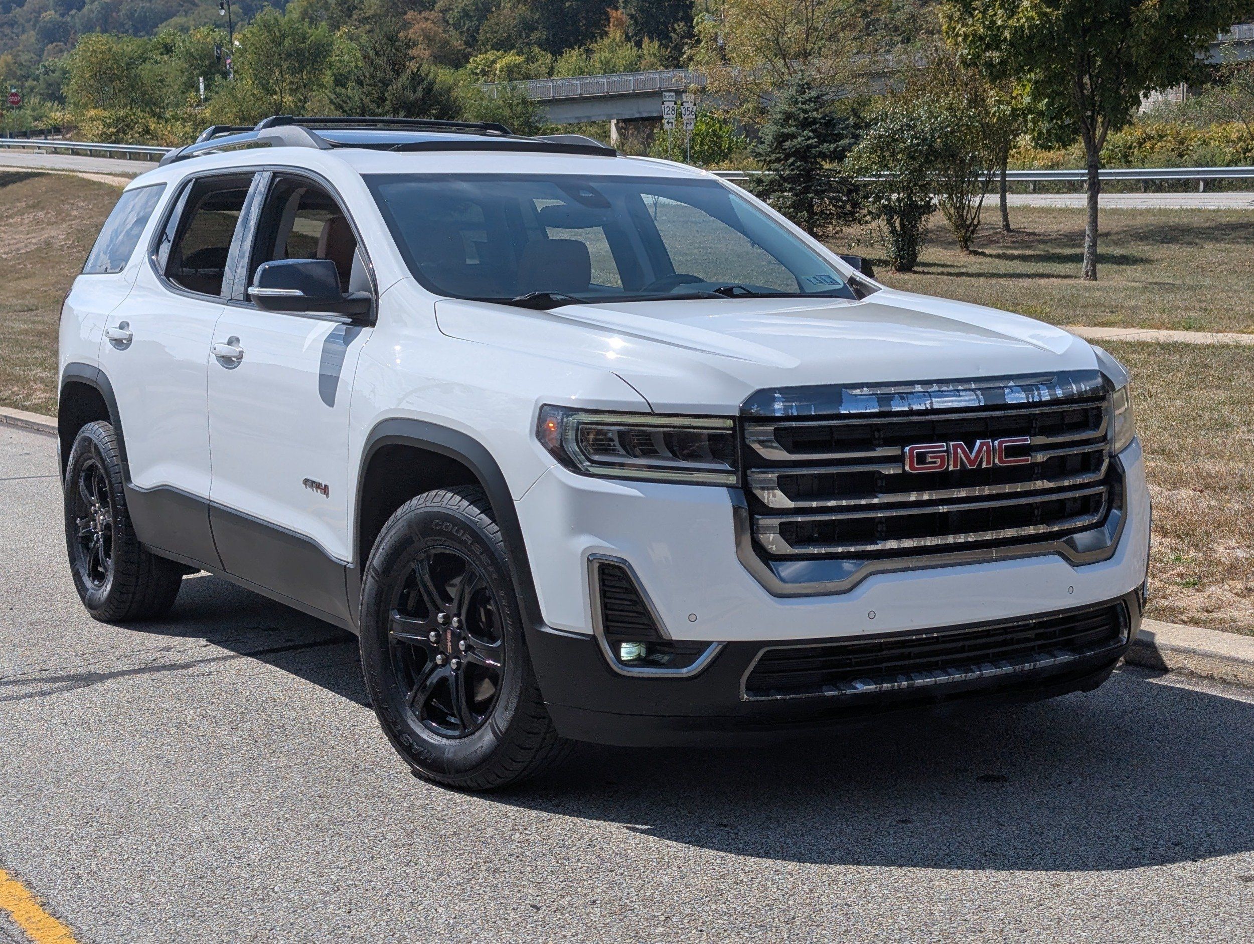 2020 Gmc Acadia AT4 photo 3