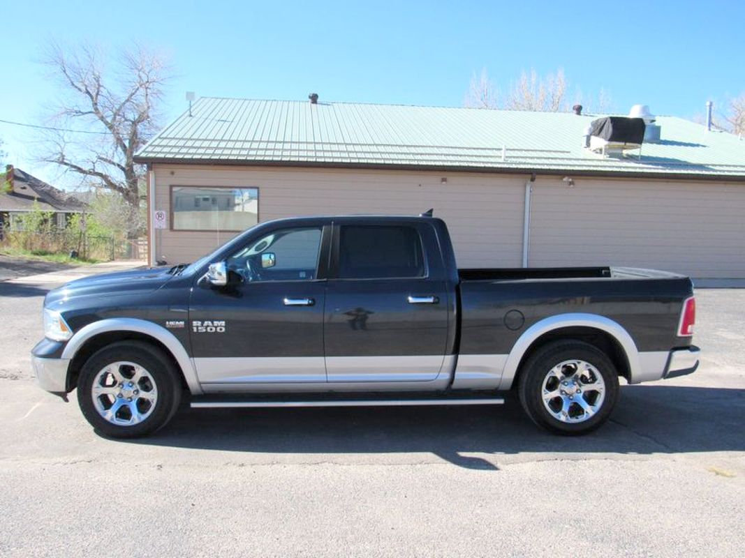 View vehicle photo 6