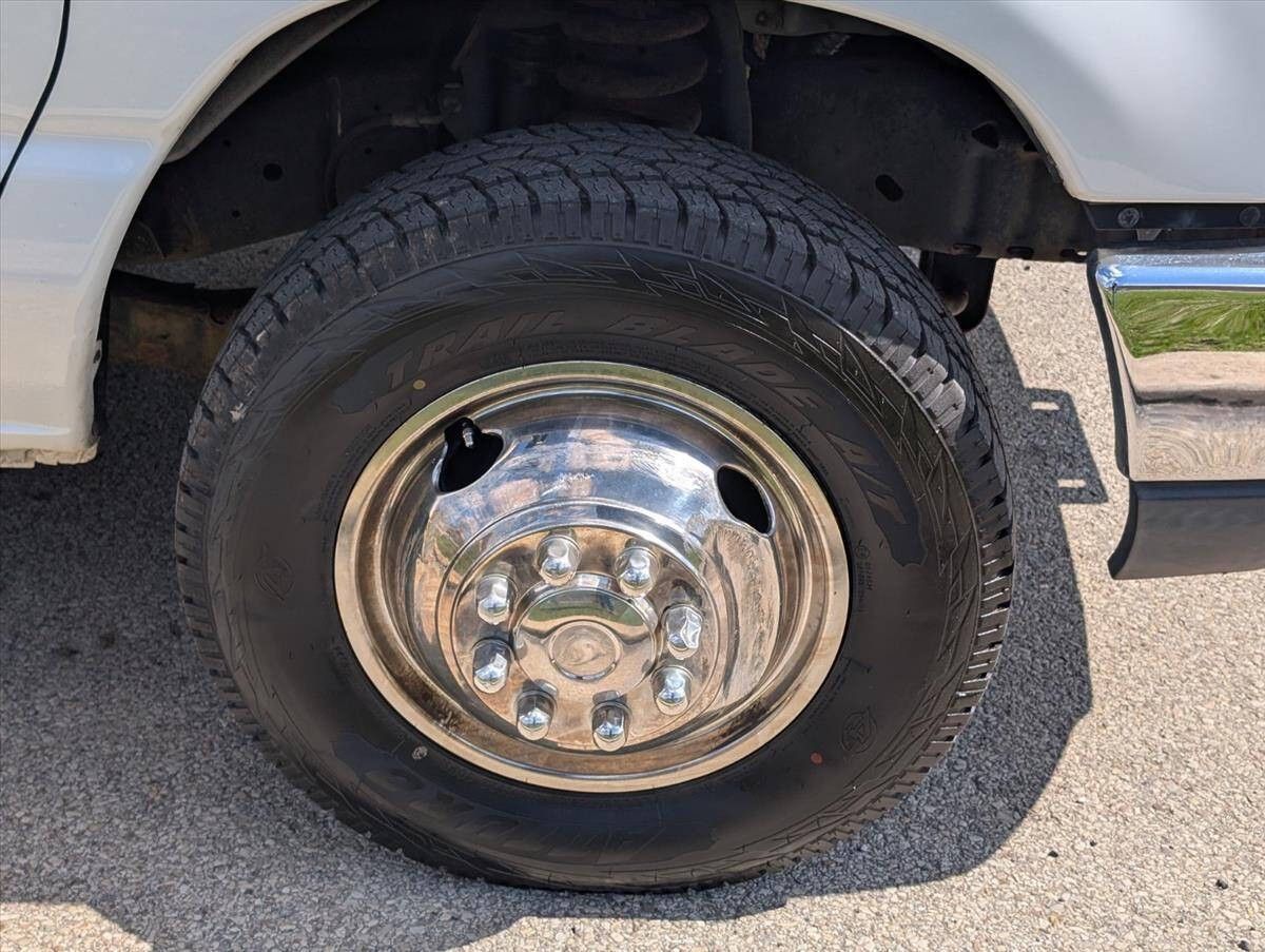 2014 Ford E-Series 15