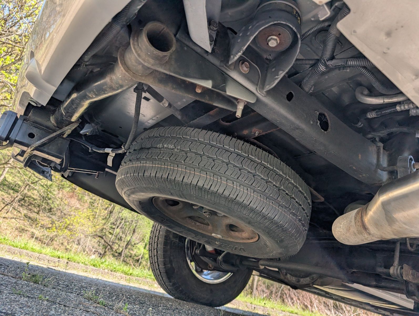 2004 Cadillac Escalade ESV 272