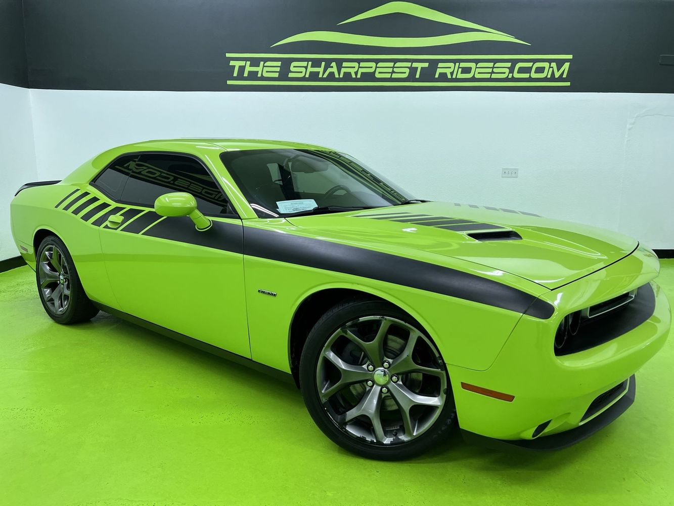 2015 Dodge Challenger R/T's photo