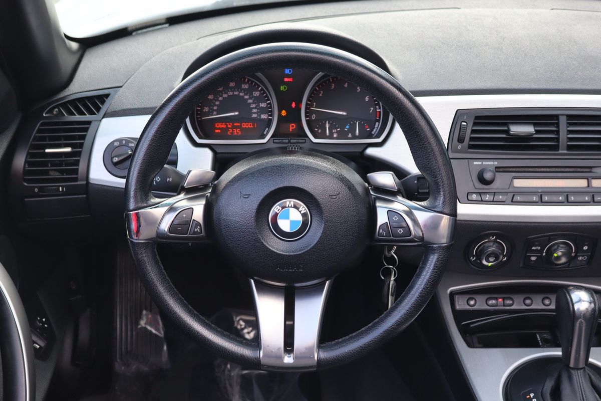 2006 BMW Z4 3.0si