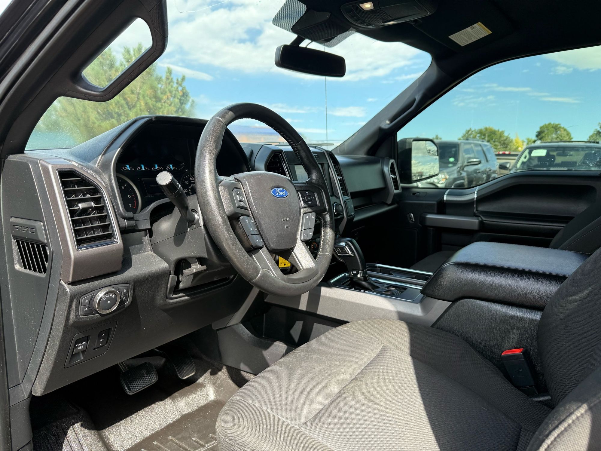 2019 Ford F-150 XLT photo 11