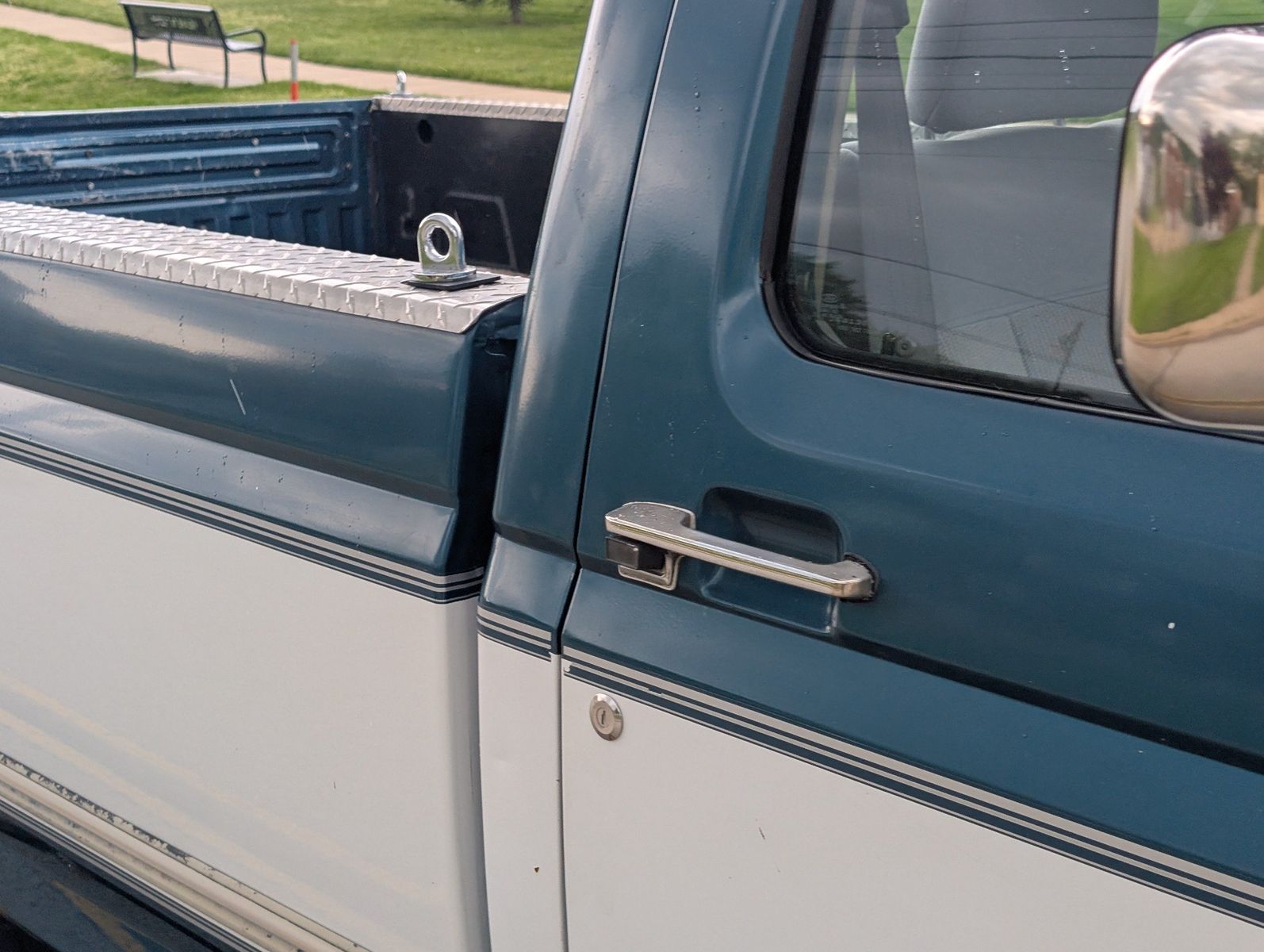 1995 Ford F-250 25