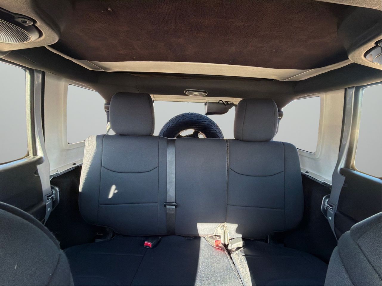 2014 Jeep Wrangler Unlimited Sport - Photo 19
