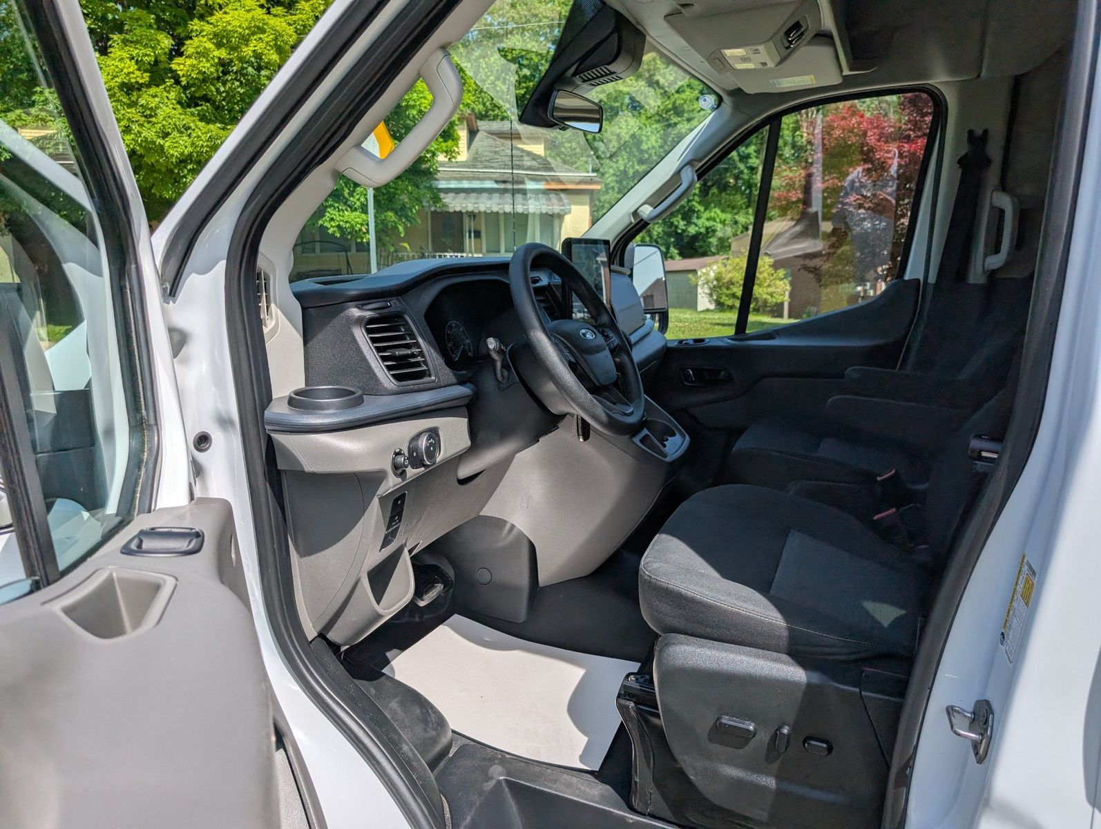 2023 Ford Transit-350 Passenge 44
